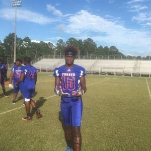 Meet your Posher, Quevan